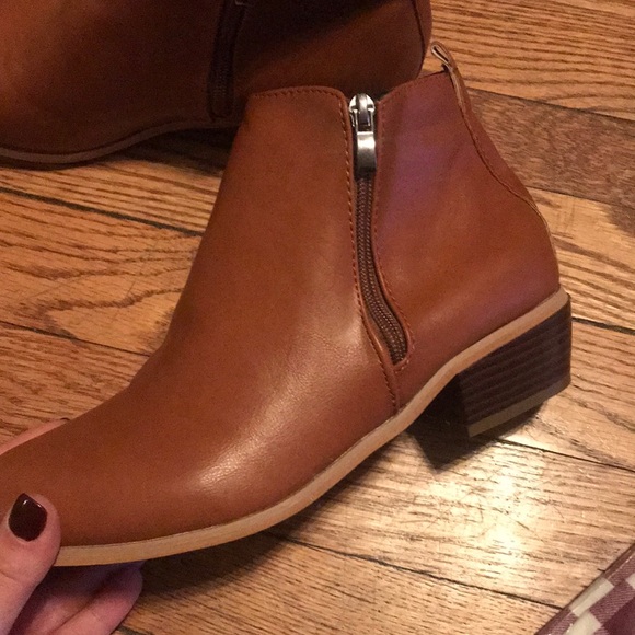 Brown booties - Leather - Picture 2 of 4